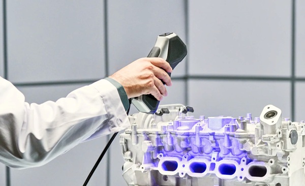 Riparazioni e repliche componenti 